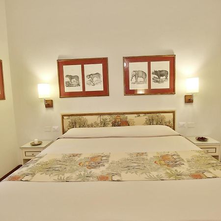 Madama Guest House ฟลอเรนซ์ ภายนอก รูปภาพ